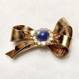 Goldtone Moonstone Ribbon Brooch with Rhinestones